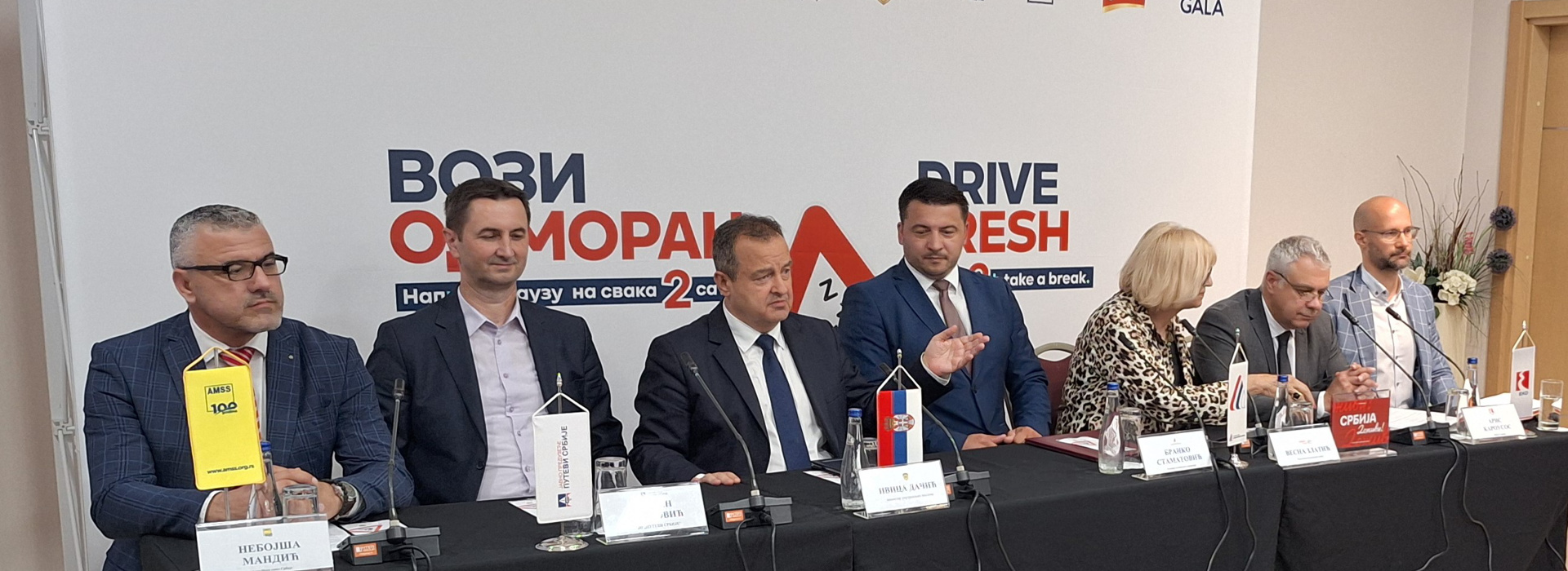 The joint press conference marked the beginning of the campaign "Drive Fresh"